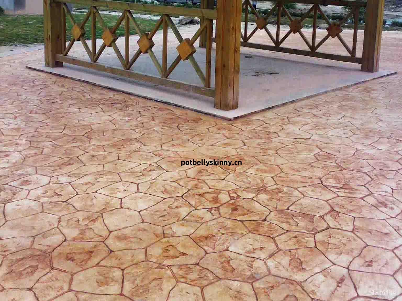 藝(yi)術壓花地(di)坪