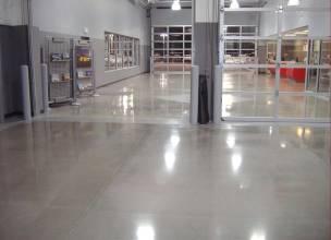 超(chao)級耐磨(mo)硬(ying)化(hua)地(di)坪