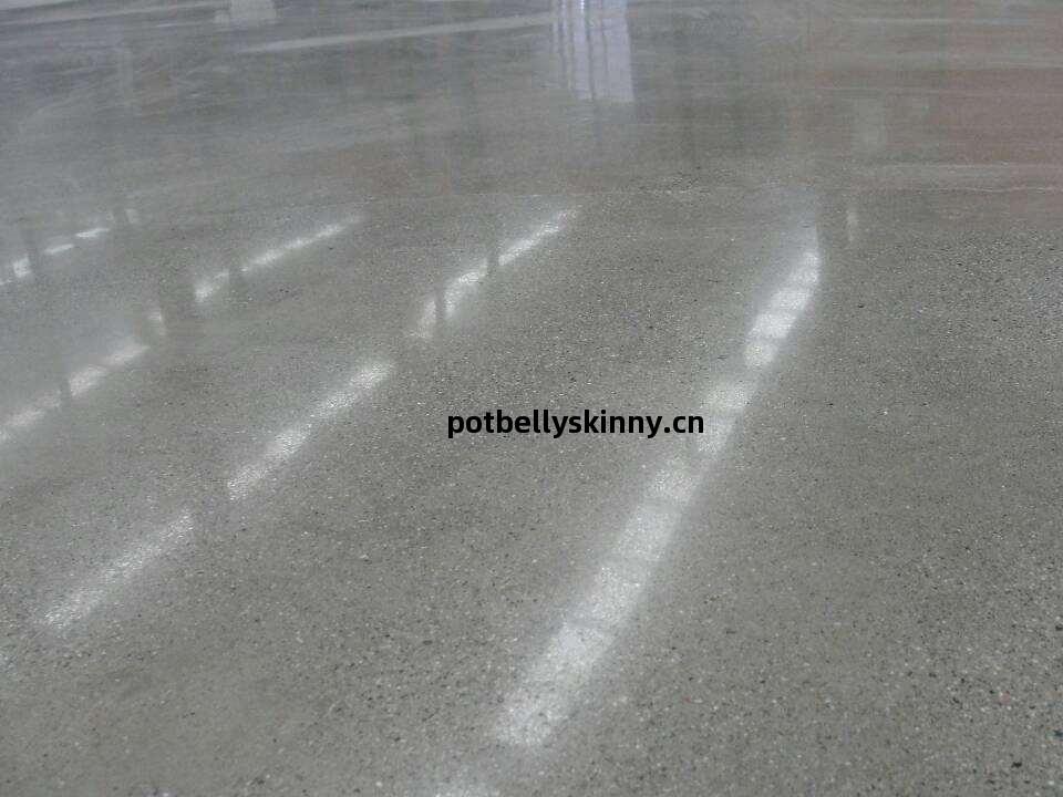 天盛(sheng)中(zhong)心耐(nai)磨(mo)地(di)坪